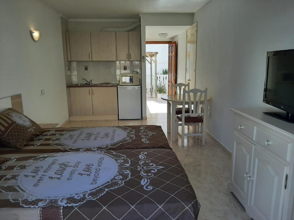 Apartamentos Torres Cardona 卡拉隆加 外观 照片