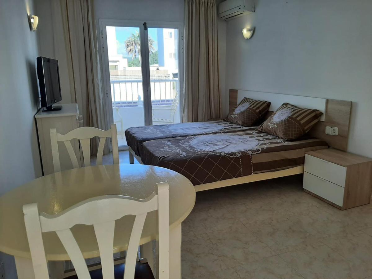 Apartamentos Torres Cardona 卡拉隆加 外观 照片